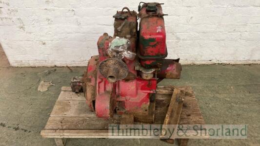 Lister diesel engine with hydraulic pump