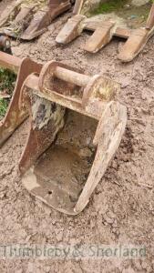 300mm mini digger bucket 35mm pins