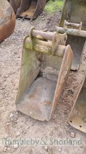 Digger bucket 450mm 55mm pins