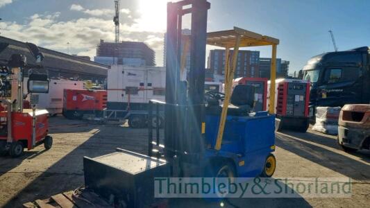 Lansing electric forklift