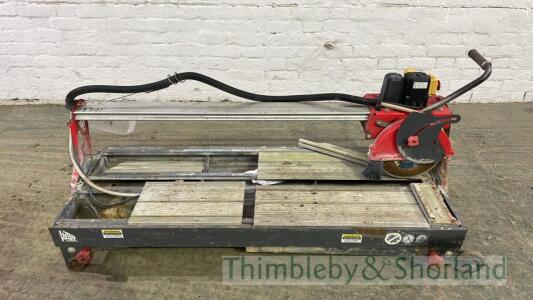 Rubi 250 tile saw