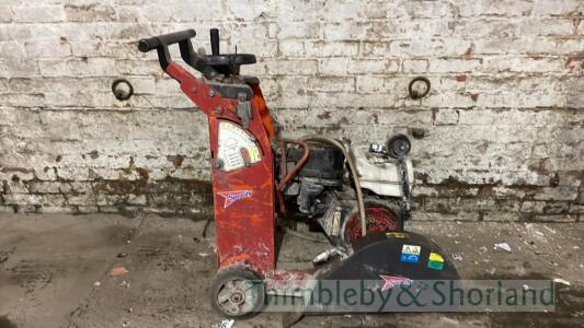 Husqvarna FS400LV road saw