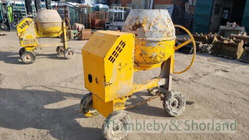 Winget 100T diesel mixer