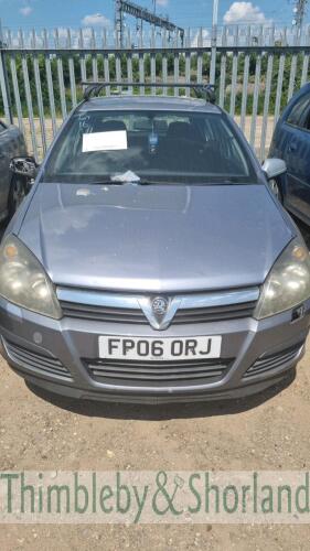 VAUXHALL ASTRA CLUB TWINPORT - FP06 ORJ Date of registration: 17.05.2006 1598cc, petrol, 5 speed manual, silver Odometer reading at last MOT: 156,046 miles MOT expiry date: 26.02.2021 No key, V5 available