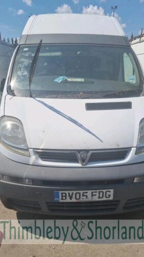 VAUXHALL VIVARO 2900 DTI SWB - BV05 FDG Date of registration: 16.03.2005 1870cc, diesel, 6 speed manual, white Odometer reading at last MOT: 348,918 miles MOT expiry date: 19.01.2022 No key, V5 available