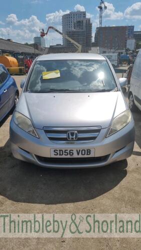 HONDA FR-V VTEC SE - SD56 VOB Date of registration: 23.10.2006 1668cc, petrol, 5 speed manual, silver Odometer reading at last MOT: 117,664 miles MOT expiry date: 20.12.2021 No key, V5 available This vehicle was the subject of a Category N insurance los