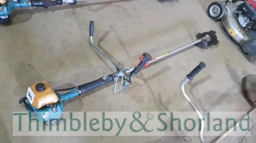 Makita RBC 420E brush cutter