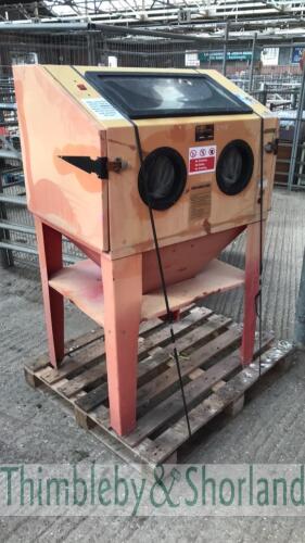 Sealey shot blasting cabinet