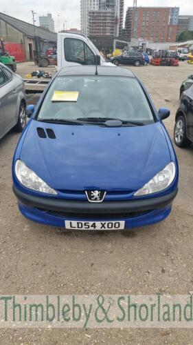 PEUGEOT 206 ZEST - LD54 XOO Date of registration: 20.10.2004 1124cc, petrol, 5 speed manual, blue Odometer reading at last MOT: 53,062 miles MOT expiry date: 01.01.2022 No key, V5 available