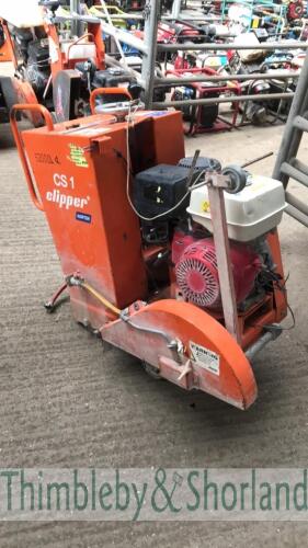 Clipper CS1 petrol road saw