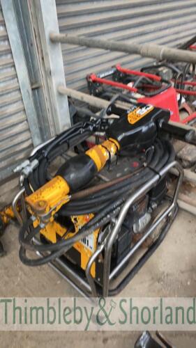 JCB Beaver pack, hose & gun