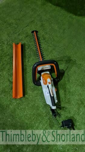 Stihl HSA45 cordless hedge cutter (2017)