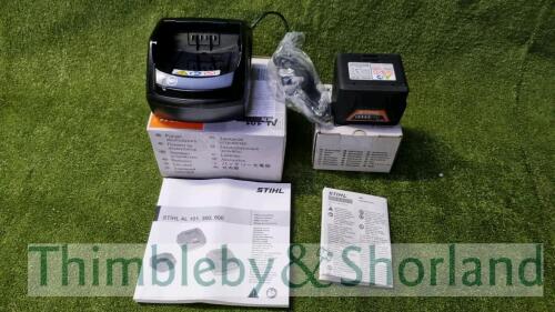 Stihl AL101 battery charger and AK20 battery