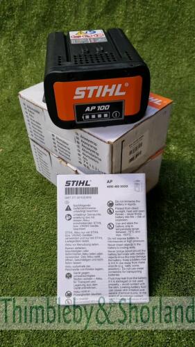 2 Stihl AP100 batteries