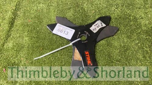 2 Stihl 220mm brush knives